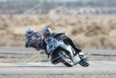 media/Dec-07-2025-CVMA (Sun) [[3e7d2de5dc]]/Race 12- Formula 40 MW and LW/